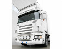 BARRE DE CALANDRE DAF XF95