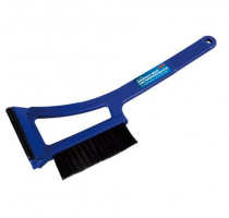 BROSSE A NEIGE AVEC GRATTOIR