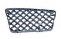 GRILLE INFERIEURE  DROITE/GAUCHE MARCHE PIED IVECO EUROTRAKKER